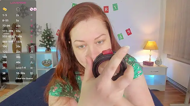 Snapshot of CutieGinger chatting on 29, 12, 2024 CutieGinger online show from 29, 12, 2024