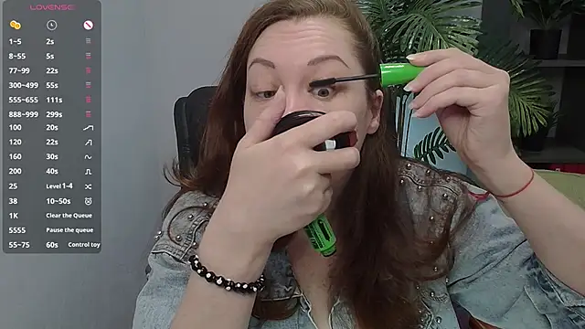 Snapshot of CutieGinger chatting on 30, 10, 2025 CutieGinger online show from 30, 10, 2025