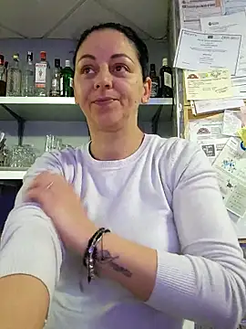 bruneta sexy23 online show from 5, 3, 2025