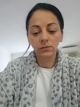 bruneta sexy23 online show from 22, 3, 2026