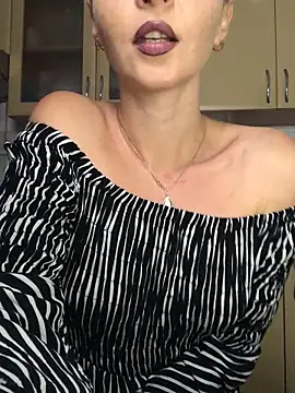 Snapshot of Kristina03 chatting on 28, 10, 2025 Kristina03 online show from 28, 10, 2025