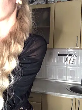 Snapshot of Kristina03 chatting on 31, 10, 2025 Kristina03 online show from 31, 10, 2025