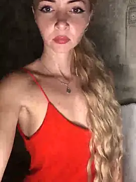 Snapshot of Kristina03 chatting on 2, 11, 2025 Kristina03 online show from 2, 11, 2025