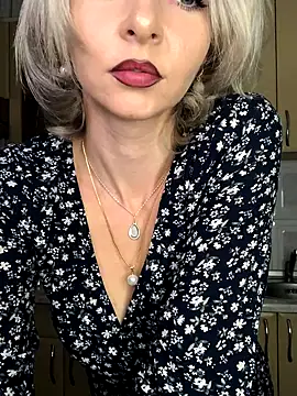 Snapshot of Kristina03 chatting on 25, 11, 2025 Kristina03 online show from 25, 11, 2025