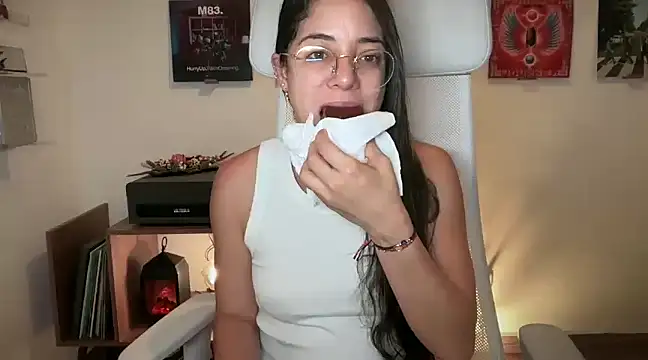 Snapshot of adriana__sosa_ chatting on 8, 1, 2025 adriana sosa online show from 8, 1, 2025