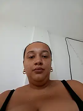 Snapshot of Miss-boobs chatting on 20, 2, 2025 Miss-boobs online show from 20, 2, 2025