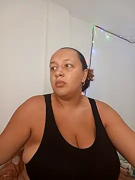 Snapshot of Miss-boobs chatting on 27, 2, 2025 Miss-boobs online show from 27, 2, 2025