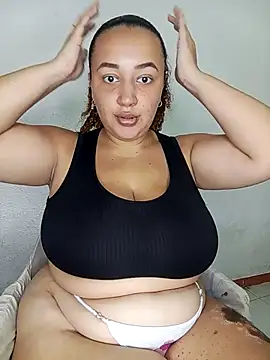 Snapshot of Miss-boobs chatting on 25, 9, 2025 Miss-boobs online show from 25, 9, 2025