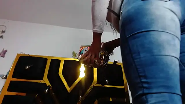 Helennahot online show from 24, 1, 2025