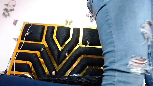 Helennahot online show from 25, 2, 2025