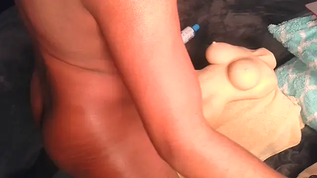 Snapshot of Carolinayoungin chatting on 28, 1, 2025 Carolinayoungin online show from 28, 1, 2025