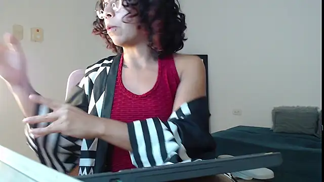 Snapshot of Putaku_San chatting on 7, 3, 2025 Putaku San online show from 7, 3, 2025