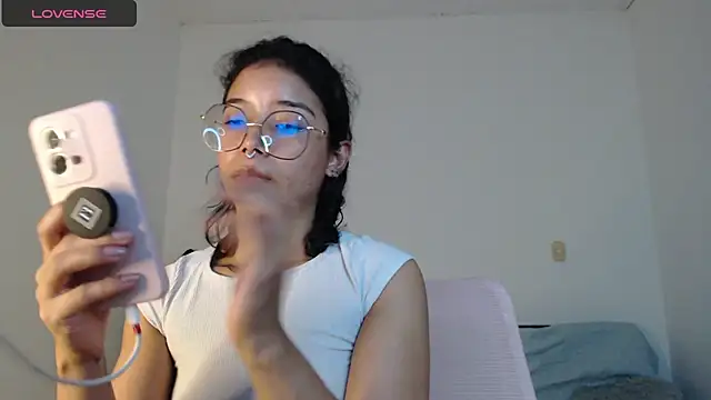 Snapshot of Putaku_San chatting on 11, 9, 2025 Putaku San online show from 11, 9, 2025