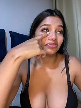 Snapshot of AgathaGeorgiou chatting on 23, 9, 2025 AgathaGeorgiou online show from 23, 9, 2025