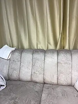 Snapshot of AgathaGeorgiou chatting on 28, 10, 2025 AgathaGeorgiou online show from 28, 10, 2025