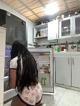 Snapshot of AgathaGeorgiou chatting on 7, 2, 2026 AgathaGeorgiou online show from 7, 2, 2026