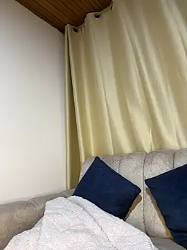 Snapshot of AgathaGeorgiou chatting on 20, 2, 2026 AgathaGeorgiou online show from 20, 2, 2026