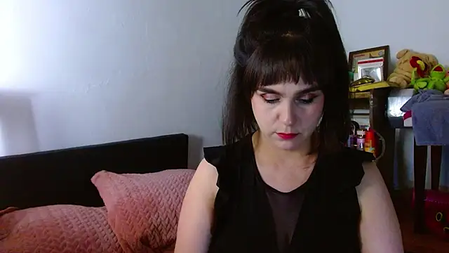 Snapshot of collette_beaufoy_ chatting on 18, 6, 2026 collette beaufoy online show from 18, 6, 2026