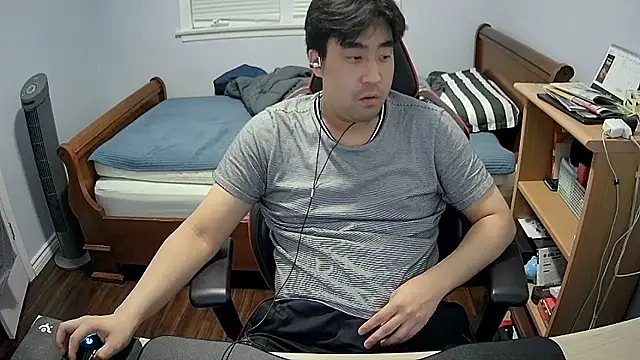 Koreanboy171 online show from 27, 3, 2026