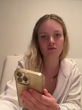 Snapshot of mariemelissah chatting on 5, 3, 2025 mariemelissah online show from 5, 3, 2025