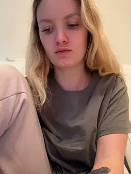 Snapshot of mariemelissah chatting on 15, 3, 2025 mariemelissah online show from 15, 3, 2025