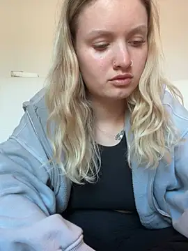 Snapshot of mariemelissah chatting on 19, 3, 2025 mariemelissah online show from 19, 3, 2025