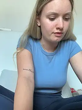 Snapshot of mariemelissah chatting on 20, 3, 2025 mariemelissah online show from 20, 3, 2025