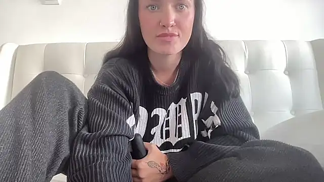 Snapshot of mariemelissah chatting on 1, 12, 2025 mariemelissah online show from 1, 12, 2025