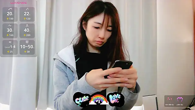 Love me Eri  online show from 19, 11, 2025