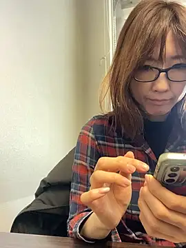 Love me Eri  online show from 22, 12, 2025