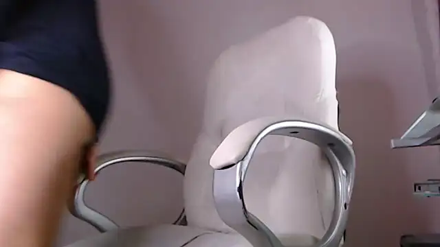 taylor cruz online show from 19, 10, 2025