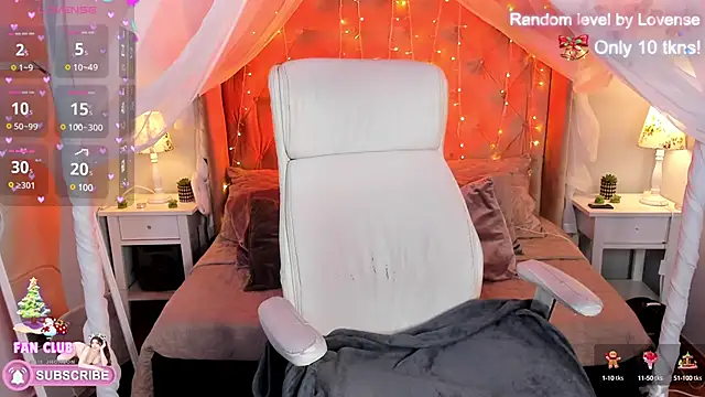 Ellie Jhonson   online show from 11, 12, 2024