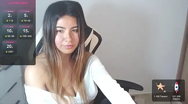 Snapshot of alice_middlee chatting on 5, 2, 2025 alice middlee online show from 5, 2, 2025