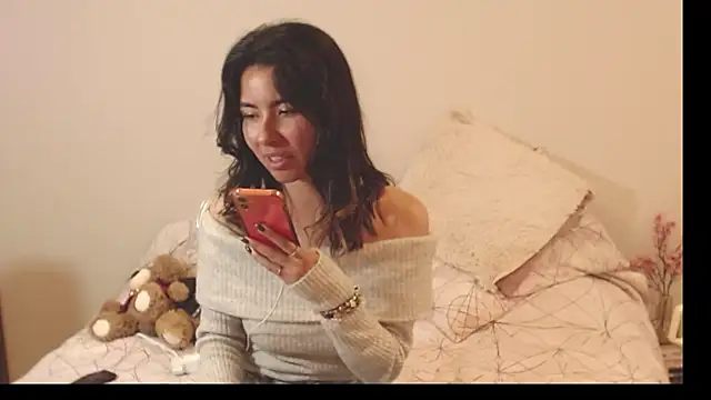 Snapshot of alice_middlee chatting on 12, 10, 2025 alice middlee online show from 12, 10, 2025