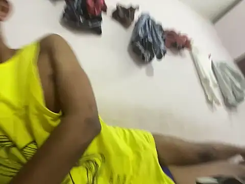 Snapshot of CALVINXXX chatting on 20, 10, 2025 CALVINXXX online show from 20, 10, 2025