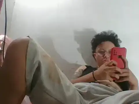 Snapshot of EdenJupiter chatting on 17, 12, 2024 EdenJupiter online show from 17, 12, 2024