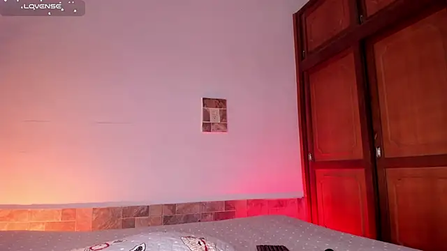 Snapshot of AnnaFoox1 chatting on 21, 11, 2025 AnnaFoox1 online show from 21, 11, 2025