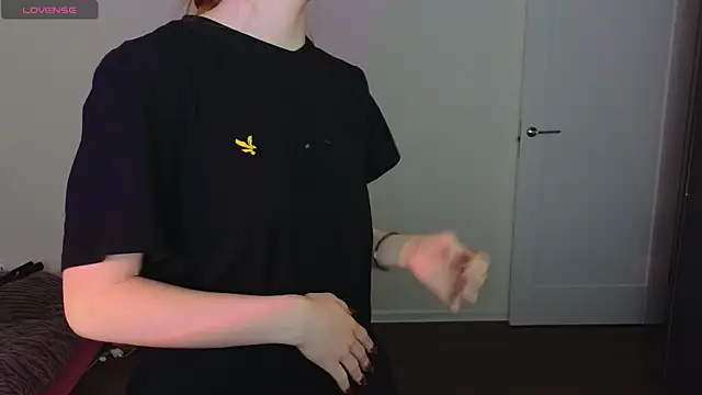 MiaKeler online show from 8, 2, 2025