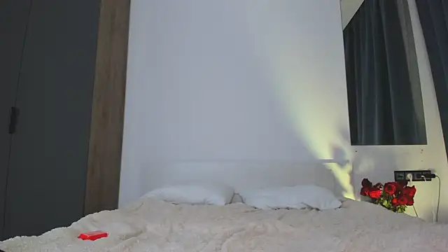 MiaKeler online show from 24, 4, 2026