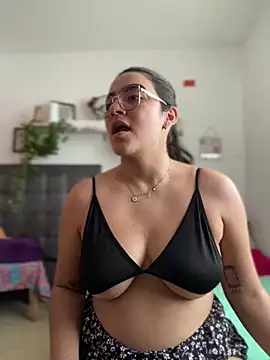 Lia flowers online show from 15, 1, 2025