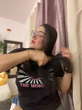 Lia flowers online show from 14, 2, 2025