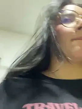 Lia flowers online show from 22, 2, 2025