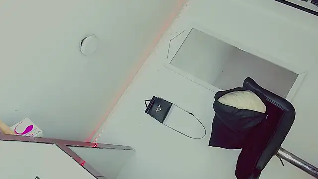 candy kendall online show from 15, 2, 2025