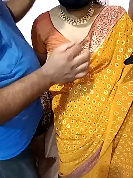 Snapshot of Mallu-Gayathri_Arun chatting on 1, 2, 2025 Mallu-Gayathri Arun online show from 1, 2, 2025