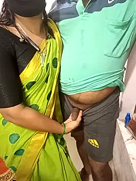 Snapshot of Mallu-Gayathri_Arun chatting on 29, 10, 2025 Mallu-Gayathri Arun online show from 29, 10, 2025