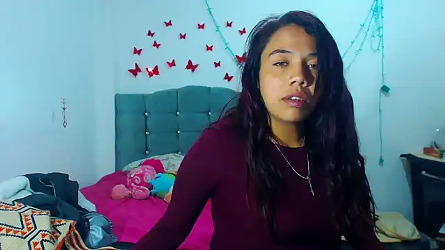 AmaraRoberts420 online show from 16, 1, 2025