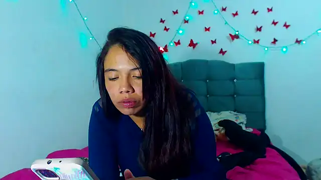 AmaraRoberts420 online show from 17, 1, 2025