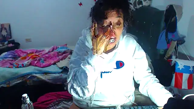 AmaraRoberts420 online show from 8, 10, 2025