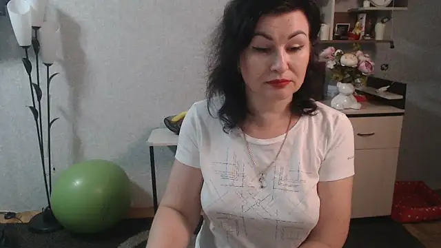 BeatriksS online show from 11, 2, 2025