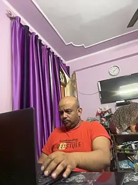 Snapshot of Dick_6inches chatting on 8, 10, 2025 Dick 6inches online show from 8, 10, 2025